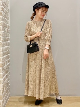 キャップを使った 花柄ワンピース の人気ファッションコーディネート Wear
