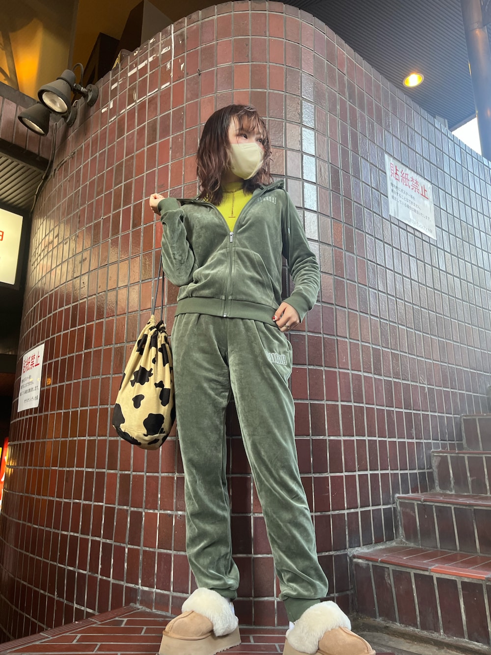 PUMA ベロアセットアップ 最終値下げ！！！PUMA ベロアセットアップ - メルカリ