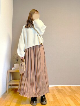 「MERLOT（メルロー）のハイネックバルーンスリーブニットトップス1000/079-7179（ニット/セーター）」を使った、r i e k o.さん（レディース・160cm）の秋コーディネート