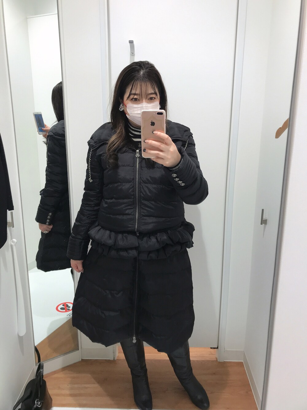 「大人コーデ、モノトーンコーデ、ヴァクトーヴォヤージュ、おしゃれさんと繋がりたい、いいね、save、フォローお願いします🤑、H&M、ZARA、セットアップ」｜「ヴァクトーヴォヤージュのアイテム（ダウンジャケット/コート、ブラック系）」を使った、Eri さん（レディース・161cm）の冬コーディネートの1枚目の写真
