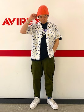 「AVIREX（アヴィレックス）のシンプル M-65 パンツ/SIMPLE M-65 PANTS（カーゴパンツ、グリーン系）」を使った、しんちゃんさん（メンズ・181cm）の春コーディネート