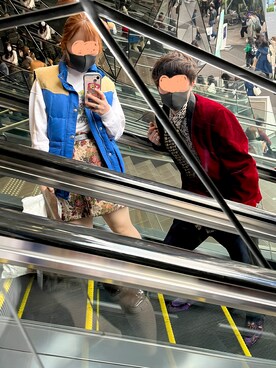 「Levi's（リーバイス）のアイテム（ダウンベスト）」を使った、minkさん（レディース・160cm）の秋コーディネート