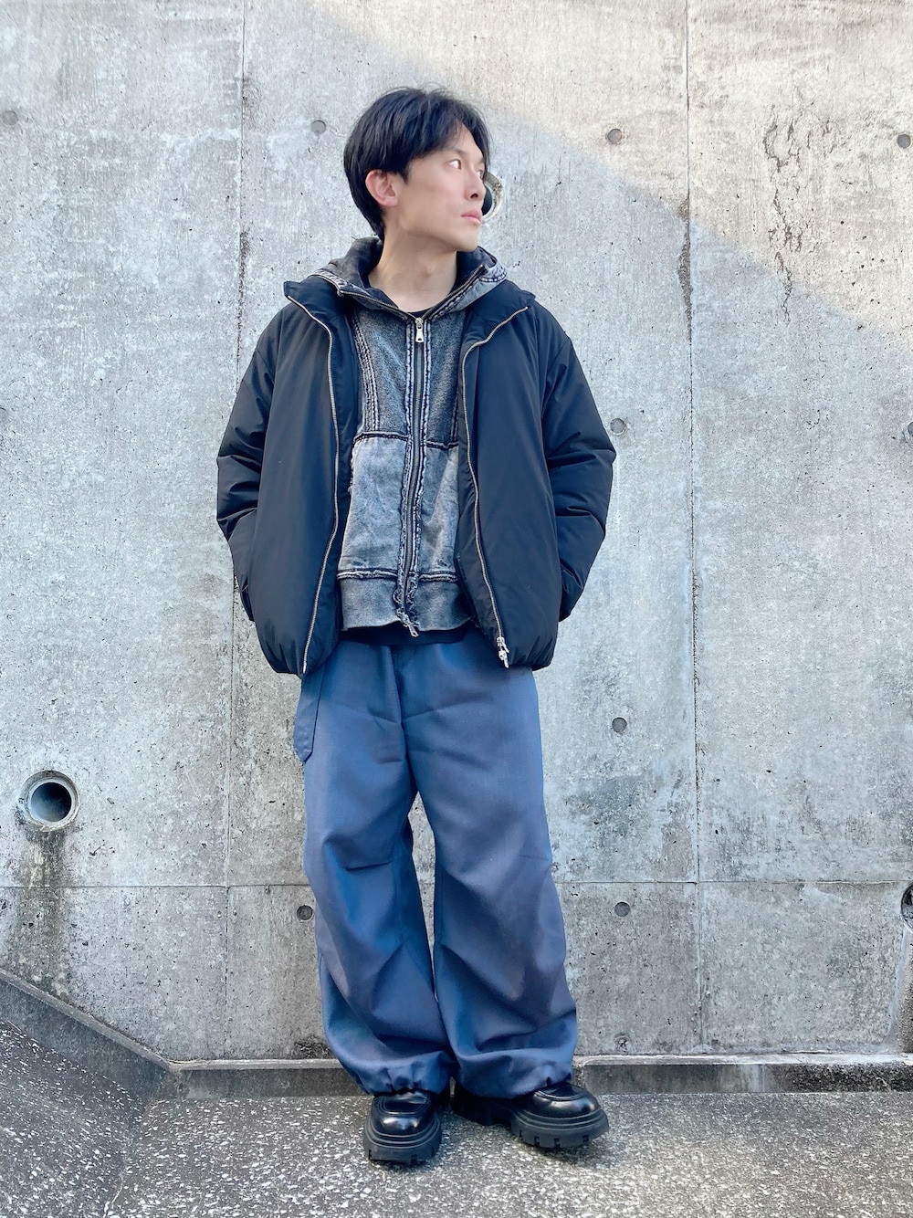 ゆうたさんの「《UNISEX》4 Colors Chambray Washable Wool Prime-Wide Snow Pants/4色シャンブレーウォッシャブルウールプライムワイドスノーパンツ【MAISON SPECIAL/メゾンスペシャル】（MAISON SPECIAL）」を使ったコーディネートの1枚目の写真