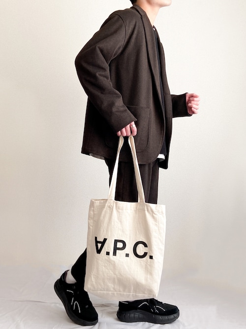 Saku Global Workのテーラードジャケットを使ったコーディネート Wear