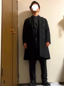 「オールブラック」｜「アイテム（トレンチコート）」を使った、麻布レンジさん（メンズ・165cm）の春コーディネート