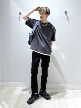 「GLOBAL WORK（グローバルワーク）のスゴラクストレッチスリムパンツ/601335（その他パンツ、ブルー系）」を使った、おのさん（メンズ・175cm）の春コーディネート