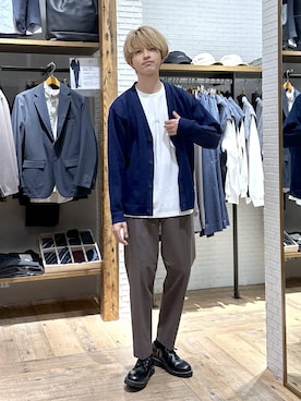 「アイテム（スラックス）」を使った、おのさん（メンズ・175cm・20代）の秋コーディネート
