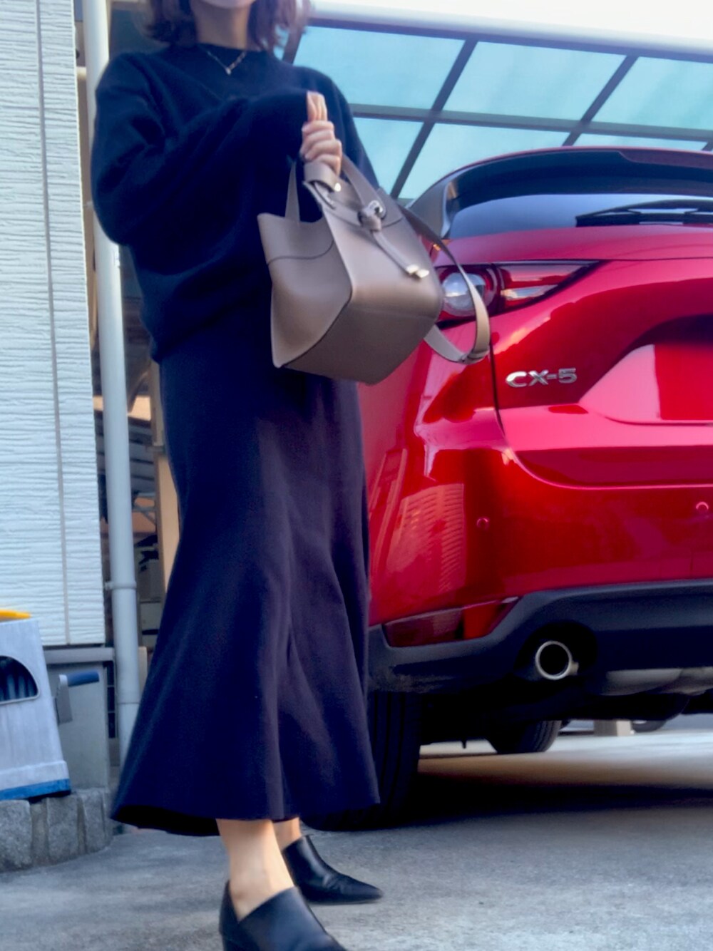 「OZOCのアイテム（シューズ、ブラック系）」を使った、HARUUNさん（レディース・158cm）の秋コーディネートの1枚目の写真
