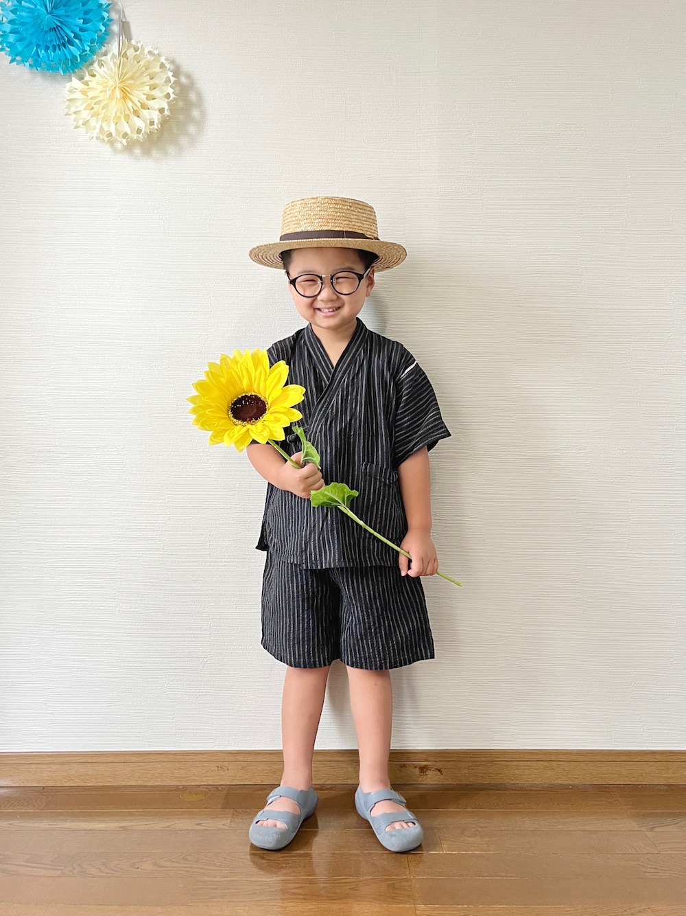 「夏映え浴衣コーデ、夏コーデ、男の子コーデ、キッズコーデ、浴衣、甚平、和装、ワントーンコーデ、セットアップ、プチプラ」｜「KYOETSUのボーイズしじら甚平（浴衣、ブラック系）」を使った、yo_yoさん（キッズ・100cm）の夏コーディネートの1枚目の写真