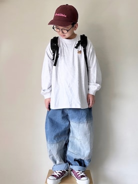 「CONVERSE（コンバース）のALL STAR OX 　32163522（スニーカー、レッド系）」を使った、yo_yoさん（キッズ・130cm）の春コーディネート