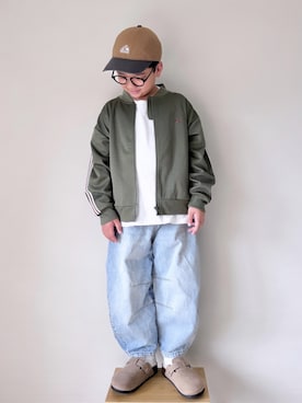 「アイテム（サンダル）」を使った、yo_yoさん（キッズ・130cm）の秋コーディネート