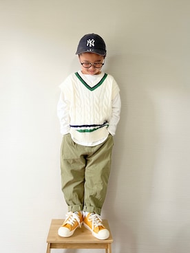 「アイテム（ベスト、ホワイト系）」を使った、yo_yoさん（キッズ・110cm）の秋コーディネート