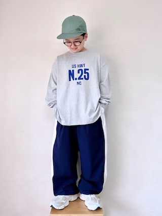 「NEW BALANCE(ニューバランス)の9060(スニーカー)」を使った、yo_yoさん(キッズ・130cm)の秋コーディネート