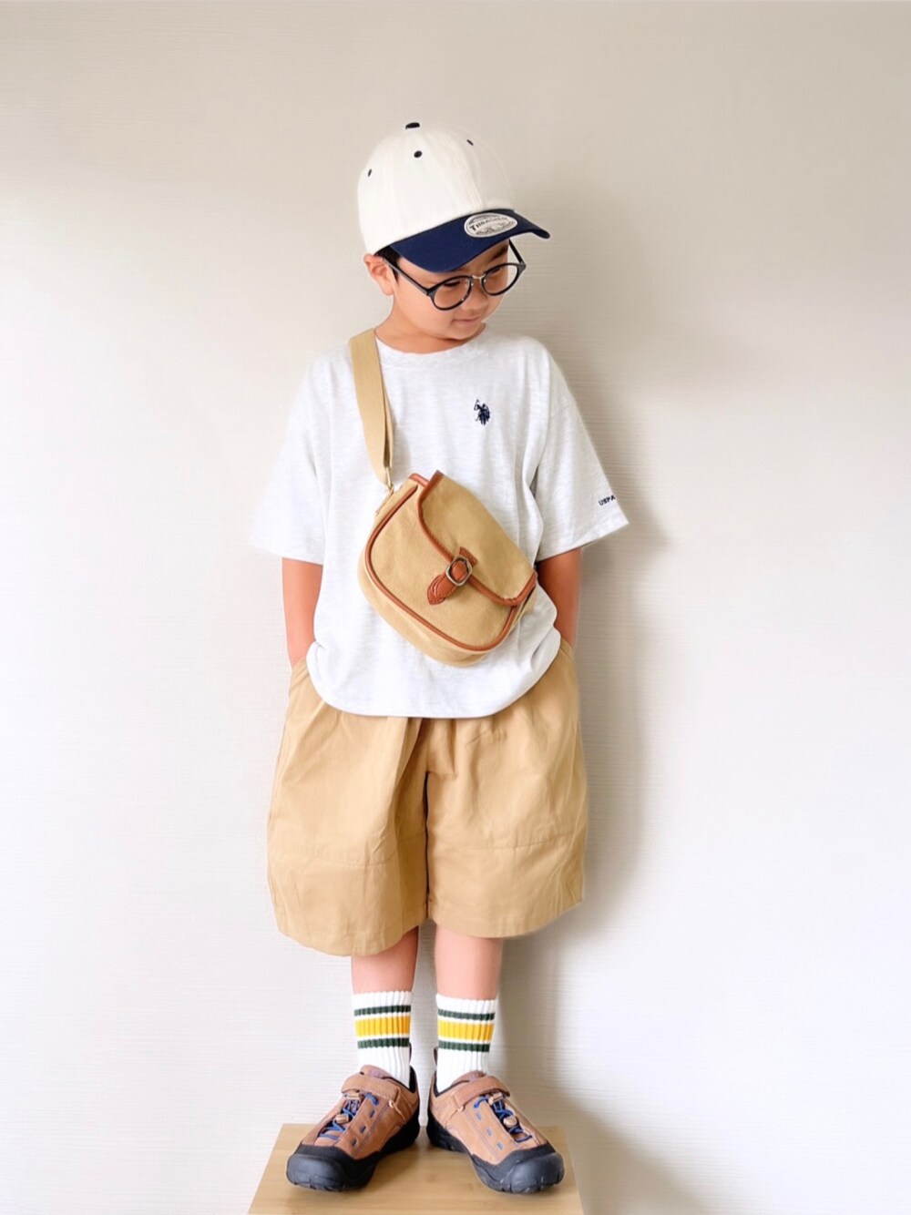 「みんなの白Tフェス、プチプラ、プチプラコーデ、キッズファッション、きれいめカジュアル、キャップ、ハーフパンツ、ショルダーバッグ、keen、シンプルコーデ、ラインソックス、チャオパニックティピー(CIAOPANIC TYPY)、淡色コーデ、中学生、ストリート」｜「U.S. POLO ASSN.の【KIDS】【U.S. POLO ASSN/ユーエスポロアッスン】ワンポイント刺繍Tee（Tシャツ/カットソー、ホワイト系）」を使った、yo_yoさん（キッズ・110cm）の夏コーディネートの1枚目の写真