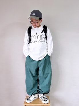 「アイテム（スリッポン）」を使った、yo_yoさん（キッズ・130cm）の秋コーディネート