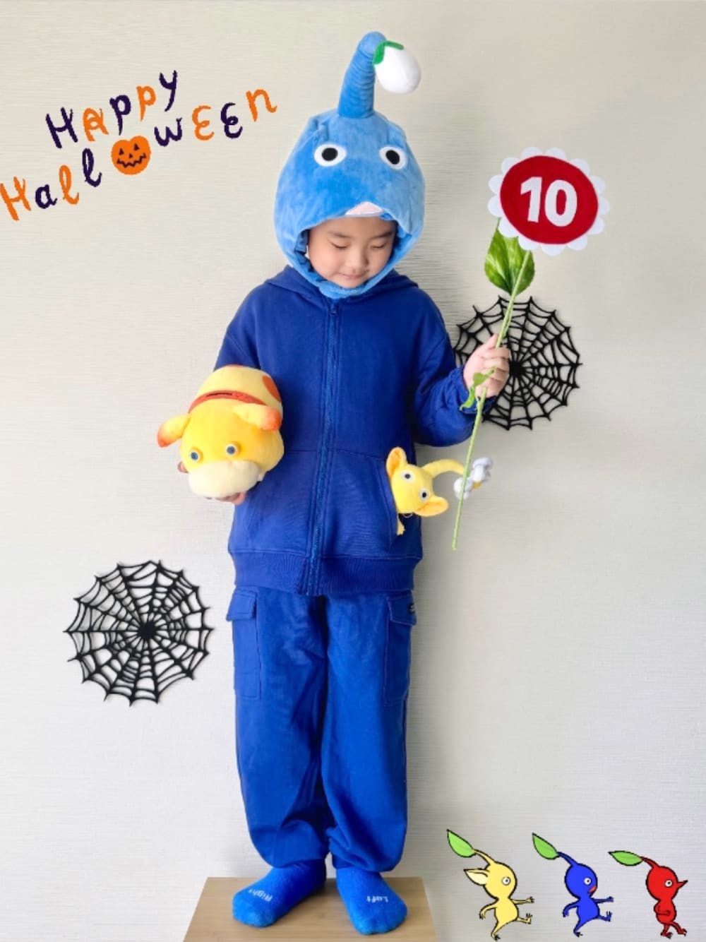 「キッズコーデ、キッズファッション、ハロウィン、コスプレ、ハロウィンコーデ、ピクミン、ハロウィン 仮装、セットアップ、キッズコスプレ、青ピクミン、小学生、ハロウィンパーティー、かぶりもの、男の子、コスチューム」｜「b・ROOMの【セットアップ可能】ドロップシンプルジップパーカ（Tシャツ/カットソー、ブルー系）」を使った、yo_yoさん（キッズ・120cm）の秋コーディネートの1枚目の写真