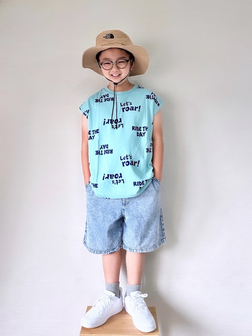 「BREEZE（ブリーズ）の【WEB限定】ゆる総柄セットアップ（セットアップ）」を使った、yo_yoさん（キッズ・130cm）の夏コーディネート