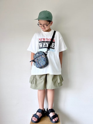 「GEORGE'S（ジョージズ）の【KIDS】スーベニアプリントTシャツ（Tシャツ/カットソー）」を使った、yo_yoさん（キッズ・130cm）の夏コーディネート