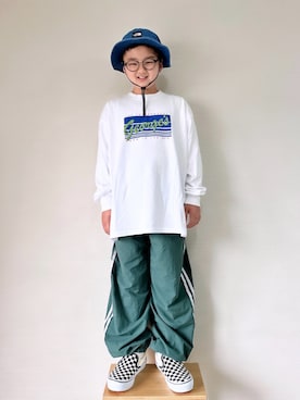 「GEORGE'S（ジョージズ）のアイテム」を使った、yo_yoさん（キッズ・130cm）の春コーディネート