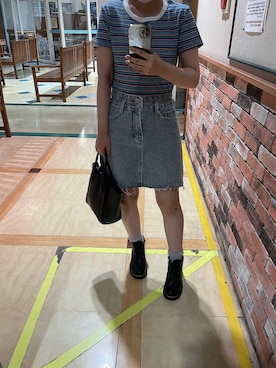 「GORGE（ゴージ）のアイテム（デニムスカート、ブルー系）」を使った、えりかさん（レディース・150cm）の夏コーディネート
