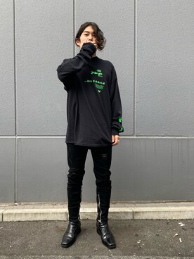 「KaneZ（ケインズ）のアイテム（Tシャツ/カットソー）」を使った、イトウセイさん（メンズ・170cm）の秋コーディネート