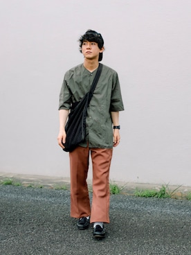 「ノーカラーシャツ」｜「アイテム（その他）」を使った、Naotoさん（メンズ・165cm）の秋コーディネート