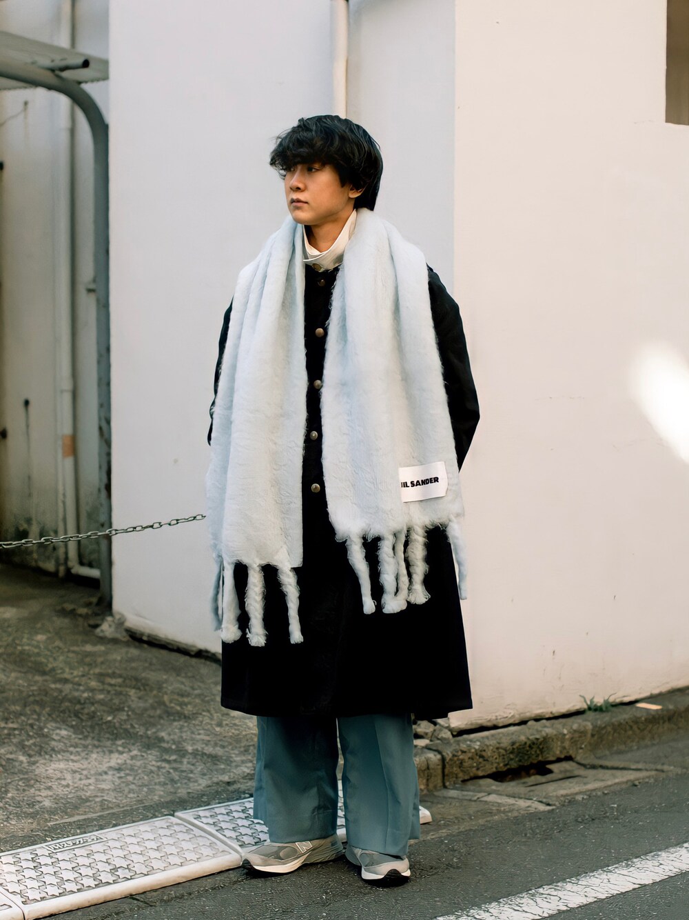 冬のコーディネートのアクセントに☆【Jil Sander】マフラー VIP マフラーを使った「ジルサンダー」のメンズ人気ファッション
