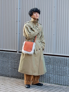 「コーデュロイパンツ」｜「アイテム（トレンチコート）」を使った、Naotoさん（メンズ・165cm）の秋コーディネート