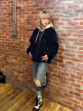 「HYSTERIC GLAMOUR（ヒステリックグラマー）のSNAKE LOOP 8分丈クラッシュデニムパンツ（デニムパンツ）」を使った、k_n_e0819さん（レディース・158cm）の冬コーディネート