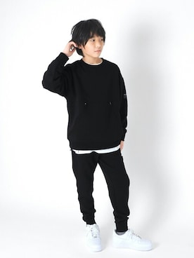 「アイテム（スウェット）」を使った、GLAZOSさん（キッズ・145cm）の冬コーディネート