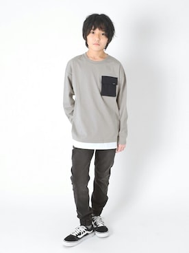 「アイテム（デニムパンツ）」を使った、GLAZOSさん（キッズ・145cm）の冬コーディネート