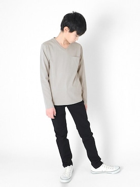 「アイテム（チノパンツ）」を使った、GLAZOSさん（キッズ・147cm）の冬コーディネート