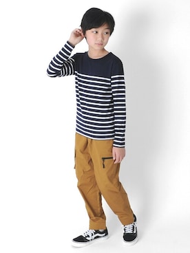 「アイテム（カーゴパンツ）」を使った、GLAZOSさん（キッズ・150cm）の春コーディネート