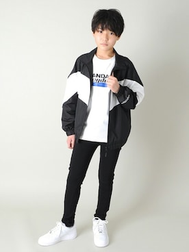 「アイテム（チノパンツ）」を使った、GLAZOSさん（キッズ・146cm）の冬コーディネート