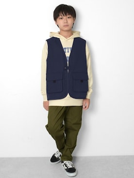 「アイテム（ベスト）」を使った、GLAZOSさん（キッズ・151cm）の冬コーディネート
