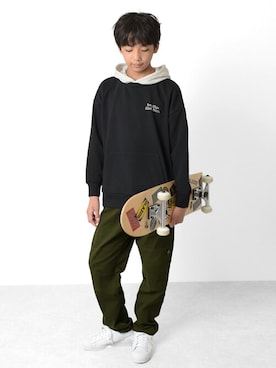 「アイテム（パーカー）」を使った、GLAZOSさん（キッズ・159cm）の冬コーディネート