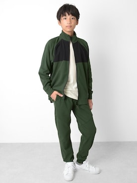 「GLAZOS（グラソス）のアイテム（ブルゾン）」を使った、GLAZOSさん（キッズ・159cm）の冬コーディネート