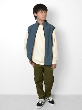 「アイテム（ベスト）」を使った、GLAZOSさん（キッズ・151cm）の冬コーディネート