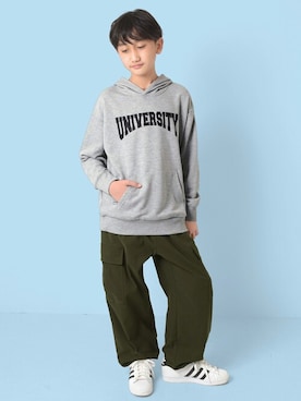 「アイテム（カーゴパンツ）」を使った、GLAZOSさん（キッズ・152cm）の冬コーディネート