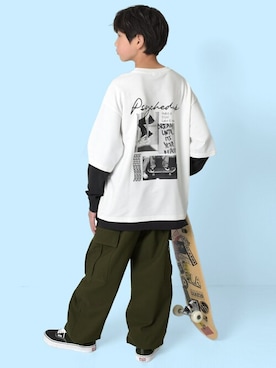 「アイテム（カーゴパンツ）」を使った、GLAZOSさん（キッズ・150cm）の冬コーディネート