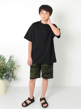 「アイテム（サンダル）」を使った、GLAZOSさん（キッズ・151cm）の春コーディネート