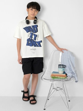 「アイテム（サンダル）」を使った、GLAZOSさん（キッズ・154cm）の夏コーディネート