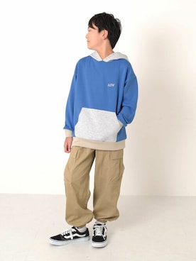 「アイテム（カーゴパンツ）」を使った、GLAZOSさん（キッズ・145cm）の秋コーディネート