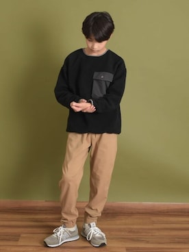 「アイテム（スウェット）」を使った、GLAZOSさん（キッズ・154cm）の秋コーディネート