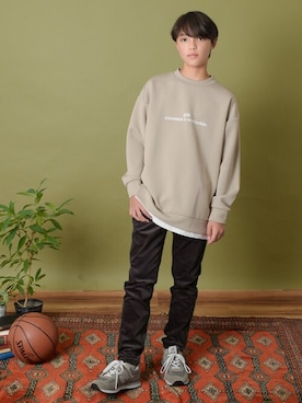 「アイテム（スウェット）」を使った、GLAZOSさん（キッズ・154cm）の冬コーディネート