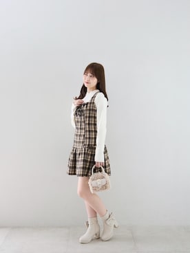 「アイテム（ジャンパースカート）」を使った、さぁやんさん（レディース・158cm）の秋コーディネート