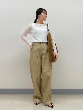 「シースルー」｜「アイテム（チノパンツ）」を使った、小林さん（レディース・153cm）の夏コーディネート