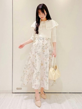 「フラワープリント」｜「アイテム（パンプス）」を使った、Noelaさん（レディース・160cm）の春コーディネート