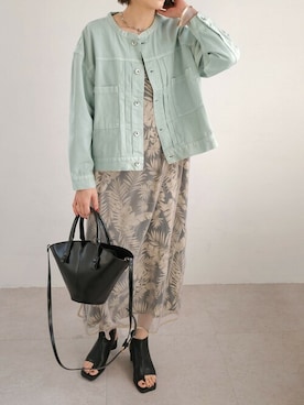 「アイテム（ノーカラージャケット、グリーン系）」を使った、ANDJさん（レディース・165cm）の春コーディネート