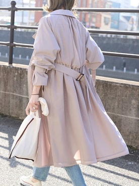 「reca（レカ）のアイテム（トレンチコート）」を使った、recastaffさん（レディース・165cm）の春コーディネート